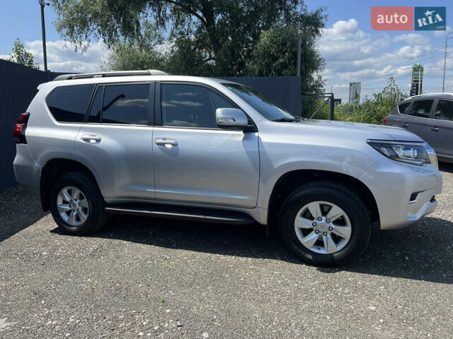 Сірий Тойота Ленд Крузер Прадо, об'ємом двигуна 4 л та пробігом 118 тис. км за 37500 $, фото 5 на Automoto.ua