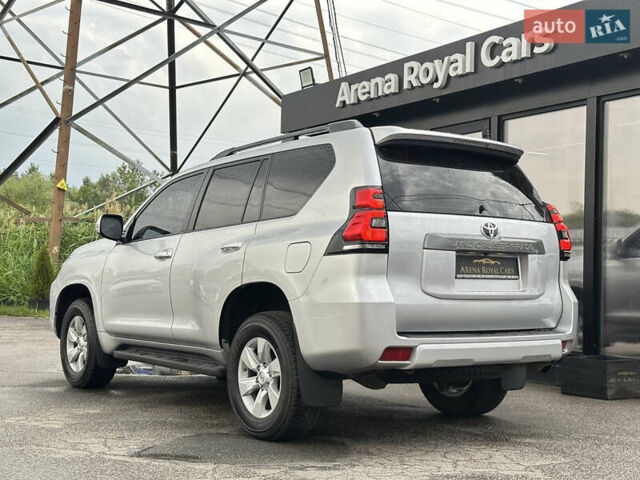 Серый Тойота Ленд Крузер Прадо, объемом двигателя 3.96 л и пробегом 123 тыс. км за 35200 $, фото 12 на Automoto.ua