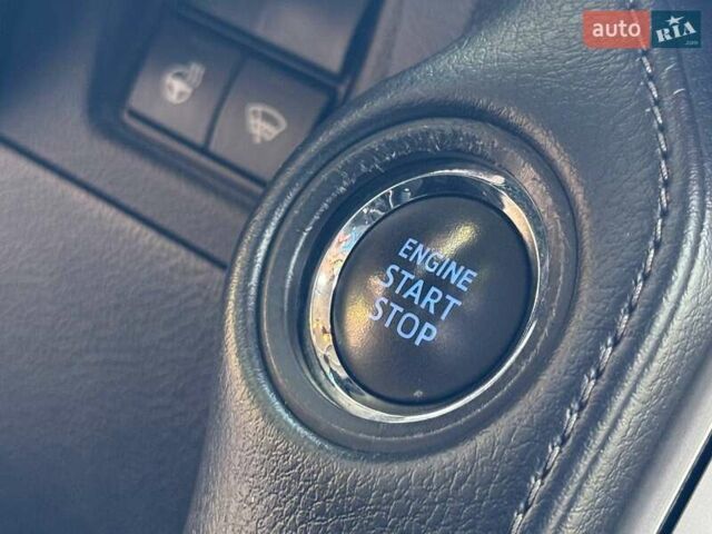 Сірий Тойота Ленд Крузер Прадо, об'ємом двигуна 4 л та пробігом 129 тис. км за 39980 $, фото 77 на Automoto.ua