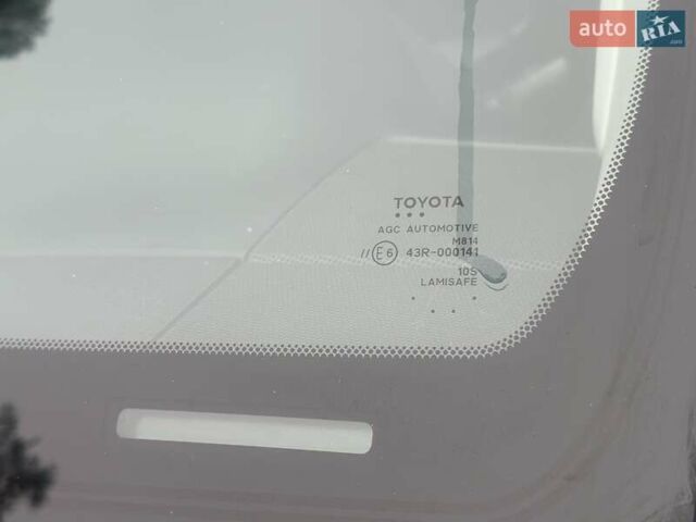 Серый Тойота Ленд Крузер Прадо, объемом двигателя 3.96 л и пробегом 123 тыс. км за 33500 $, фото 8 на Automoto.ua