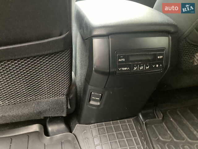 Серый Тойота Ленд Крузер Прадо, объемом двигателя 3.96 л и пробегом 110 тыс. км за 35900 $, фото 9 на Automoto.ua