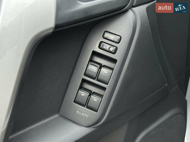 Серый Тойота Ленд Крузер Прадо, объемом двигателя 3.96 л и пробегом 123 тыс. км за 35200 $, фото 26 на Automoto.ua