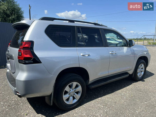 Сірий Тойота Ленд Крузер Прадо, об'ємом двигуна 4 л та пробігом 118 тис. км за 37500 $, фото 9 на Automoto.ua