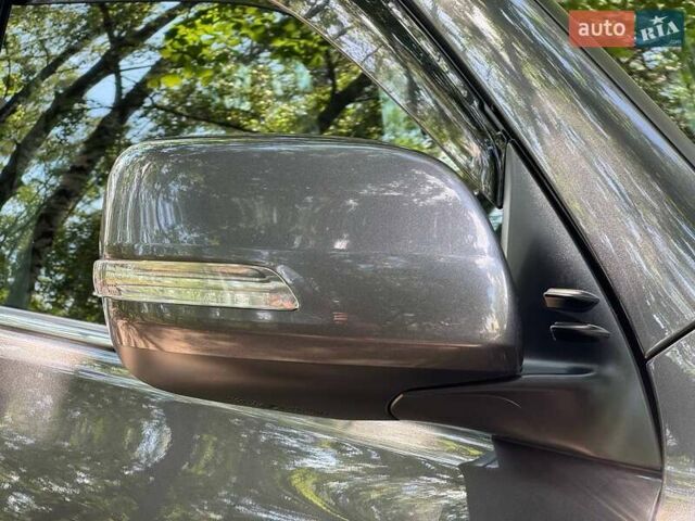 Сірий Тойота Ленд Крузер Прадо, об'ємом двигуна 4 л та пробігом 129 тис. км за 39980 $, фото 12 на Automoto.ua