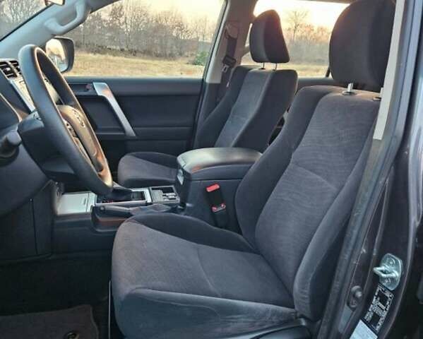 Сірий Тойота Ленд Крузер Прадо, об'ємом двигуна 2.69 л та пробігом 120 тис. км за 27790 $, фото 14 на Automoto.ua