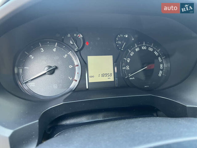Сірий Тойота Ленд Крузер Прадо, об'ємом двигуна 4 л та пробігом 118 тис. км за 37500 $, фото 22 на Automoto.ua