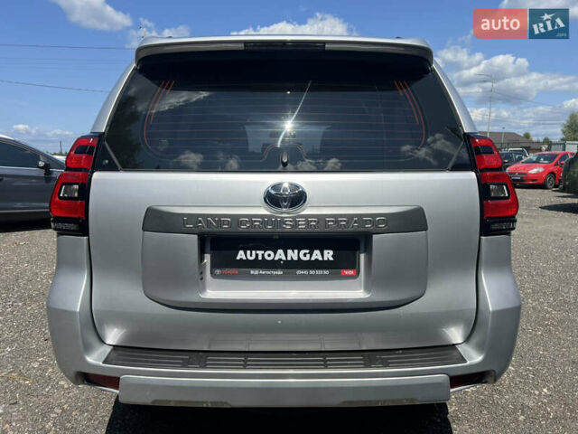 Сірий Тойота Ленд Крузер Прадо, об'ємом двигуна 4 л та пробігом 118 тис. км за 37500 $, фото 8 на Automoto.ua