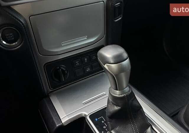 Сірий Тойота Ленд Крузер Прадо, об'ємом двигуна 3.96 л та пробігом 142 тис. км за 34913 $, фото 14 на Automoto.ua