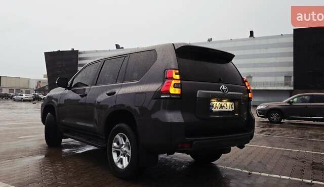 Сірий Тойота Ленд Крузер Прадо, об'ємом двигуна 2.69 л та пробігом 120 тис. км за 27790 $, фото 3 на Automoto.ua