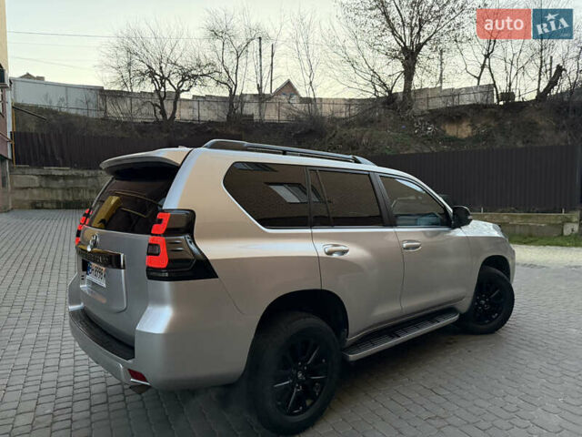 Серый Тойота Ленд Крузер Прадо, объемом двигателя 4 л и пробегом 91 тыс. км за 43500 $, фото 117 на Automoto.ua