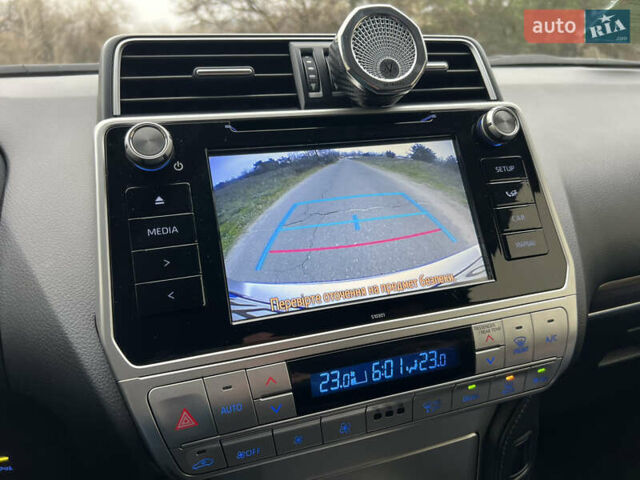 Серый Тойота Ленд Крузер Прадо, объемом двигателя 3.96 л и пробегом 64 тыс. км за 42900 $, фото 17 на Automoto.ua