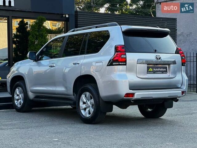 Тойота Ленд Крузер Прадо 2020 в Киеве на Automoto.ua Серый Тойота Ленд Крузер Прадо, объемом двигателя 2.76 л и пробегом 28 тыс. км за 43499 $, фото 17 на Automoto.ua