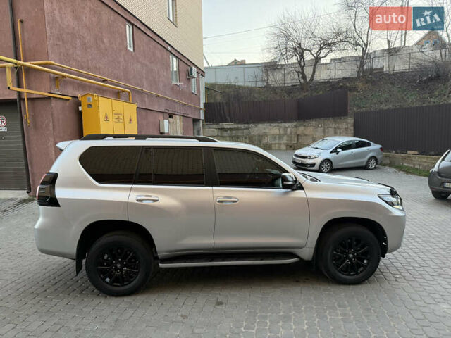 Серый Тойота Ленд Крузер Прадо, объемом двигателя 4 л и пробегом 91 тыс. км за 43500 $, фото 15 на Automoto.ua