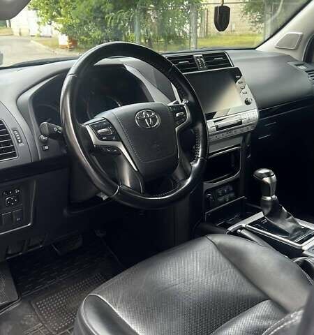 Серый Тойота Ленд Крузер Прадо, объемом двигателя 2.76 л и пробегом 111 тыс. км за 42000 $, фото 8 на Automoto.ua