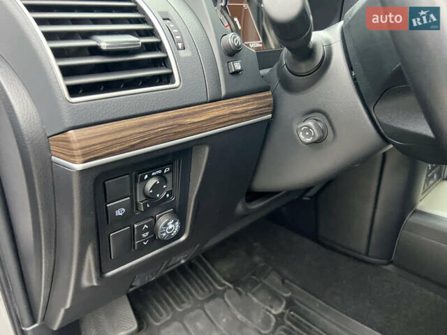 Серый Тойота Ленд Крузер Прадо, объемом двигателя 3.96 л и пробегом 64 тыс. км за 42900 $, фото 11 на Automoto.ua