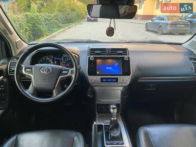 Тойота Ленд Крузер Прадо 2020 в Каменце-Подольском на Automoto.ua Серый Тойота Ленд Крузер Прадо, объемом двигателя 3.96 л и пробегом 60 тыс. км за 45000 $, фото 1 на Automoto.ua