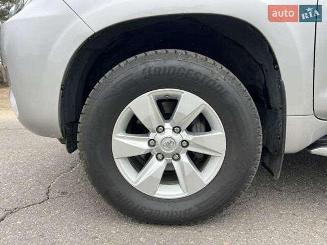 Серый Тойота Ленд Крузер Прадо, объемом двигателя 3.96 л и пробегом 64 тыс. км за 42900 $, фото 23 на Automoto.ua