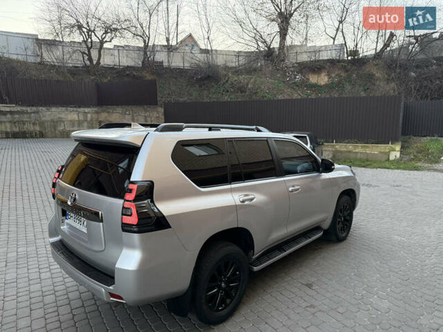 Серый Тойота Ленд Крузер Прадо, объемом двигателя 4 л и пробегом 91 тыс. км за 43500 $, фото 13 на Automoto.ua