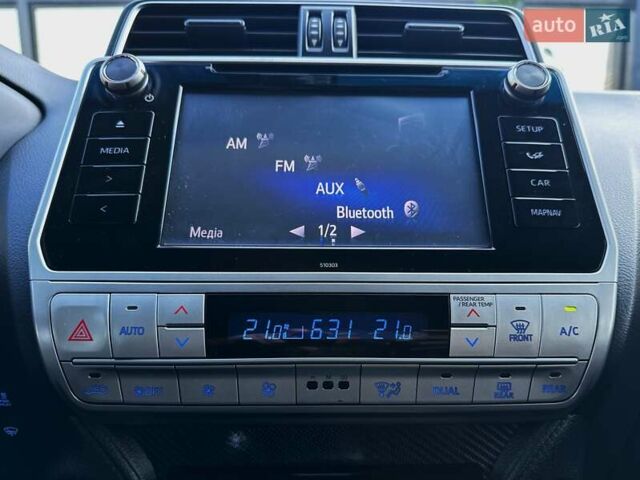 Тойота Ленд Крузер Прадо 2020 в Киеве на Automoto.ua Серый Тойота Ленд Крузер Прадо, объемом двигателя 2.76 л и пробегом 28 тыс. км за 43499 $, фото 29 на Automoto.ua