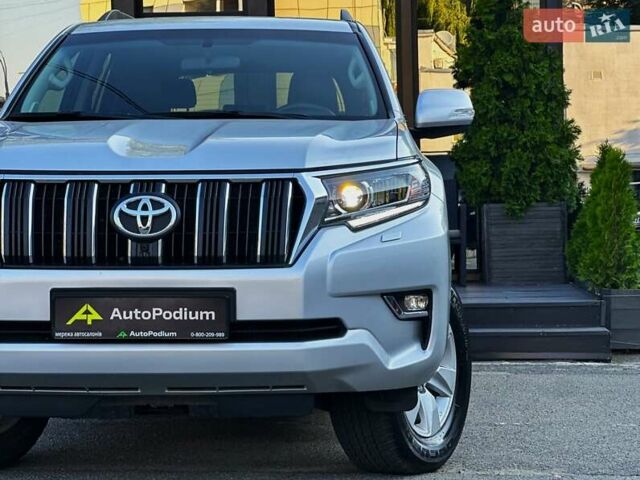Тойота Ленд Крузер Прадо 2020 в Киеве на Automoto.ua Серый Тойота Ленд Крузер Прадо, объемом двигателя 2.76 л и пробегом 28 тыс. км за 43499 $, фото 6 на Automoto.ua