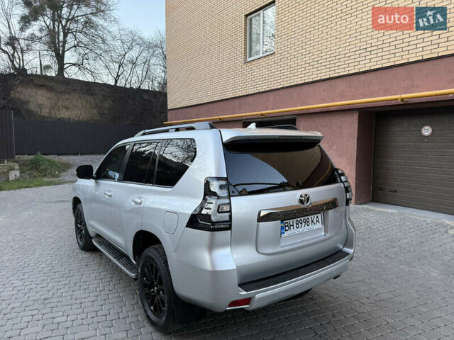 Серый Тойота Ленд Крузер Прадо, объемом двигателя 4 л и пробегом 91 тыс. км за 43500 $, фото 40 на Automoto.ua