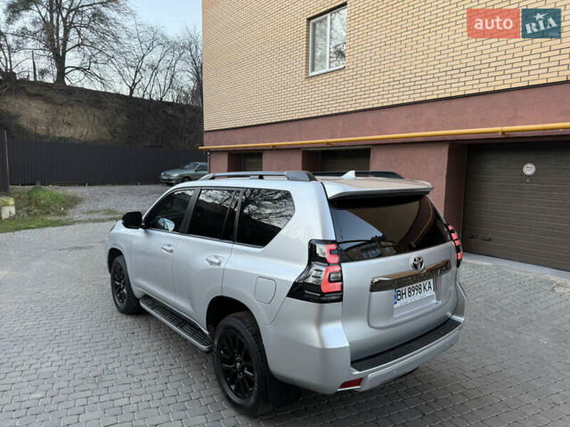 Серый Тойота Ленд Крузер Прадо, объемом двигателя 4 л и пробегом 91 тыс. км за 43500 $, фото 8 на Automoto.ua