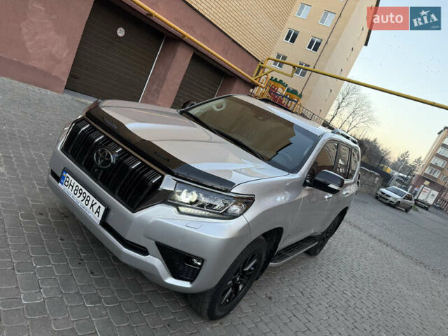 Серый Тойота Ленд Крузер Прадо, объемом двигателя 4 л и пробегом 91 тыс. км за 43500 $, фото 25 на Automoto.ua