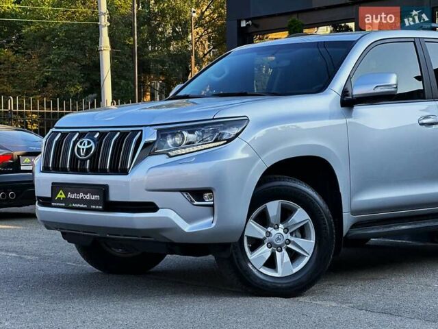 Тойота Ленд Крузер Прадо 2020 в Киеве на Automoto.ua Серый Тойота Ленд Крузер Прадо, объемом двигателя 2.76 л и пробегом 28 тыс. км за 43499 $, фото 5 на Automoto.ua