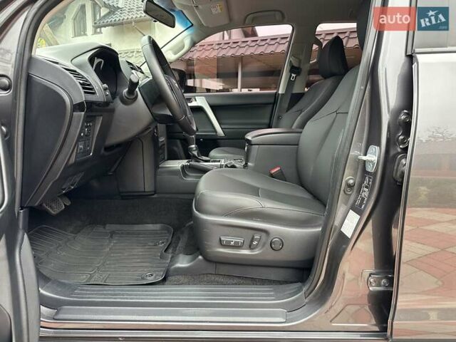 Серый Тойота Ленд Крузер Прадо, объемом двигателя 2.76 л и пробегом 134 тыс. км за 40500 $, фото 23 на Automoto.ua