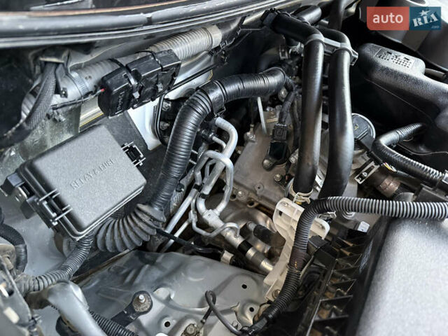 Серый Тойота Ленд Крузер Прадо, объемом двигателя 4 л и пробегом 91 тыс. км за 43500 $, фото 58 на Automoto.ua