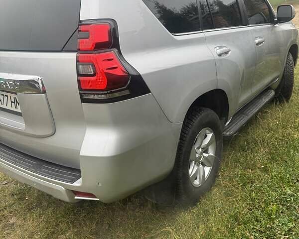 Сірий Тойота Ленд Крузер Прадо, об'ємом двигуна 3.96 л та пробігом 110 тис. км за 35500 $, фото 4 на Automoto.ua