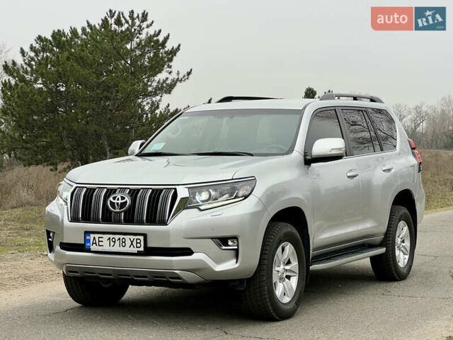 Серый Тойота Ленд Крузер Прадо, объемом двигателя 3.96 л и пробегом 64 тыс. км за 42900 $, фото 7 на Automoto.ua