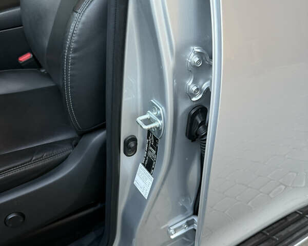 Серый Тойота Ленд Крузер Прадо, объемом двигателя 4 л и пробегом 91 тыс. км за 43500 $, фото 68 на Automoto.ua