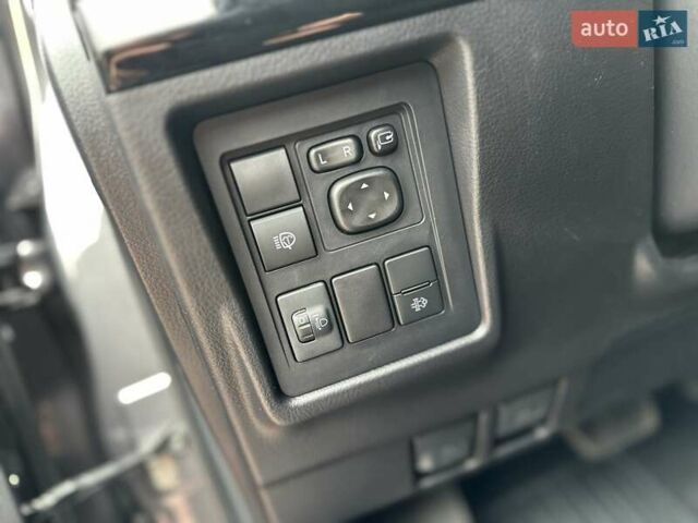 Серый Тойота Ленд Крузер Прадо, объемом двигателя 2.76 л и пробегом 134 тыс. км за 40500 $, фото 35 на Automoto.ua