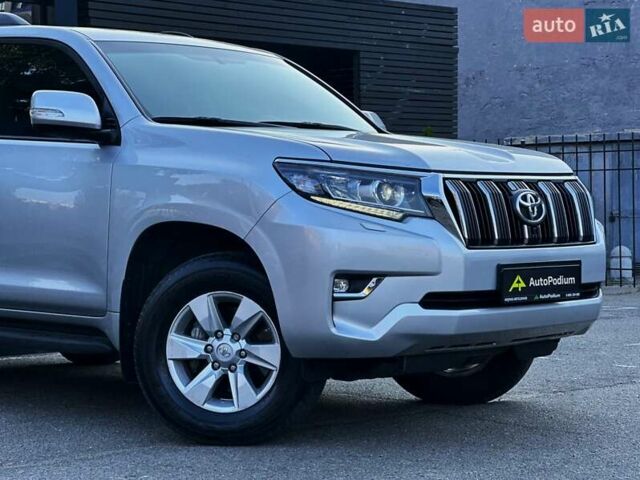 Тойота Ленд Крузер Прадо 2020 в Киеве на Automoto.ua Серый Тойота Ленд Крузер Прадо, объемом двигателя 2.76 л и пробегом 28 тыс. км за 43499 $, фото 8 на Automoto.ua