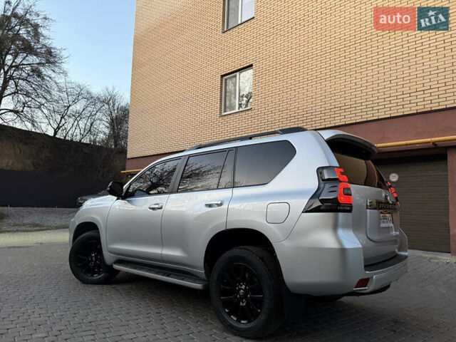 Серый Тойота Ленд Крузер Прадо, объемом двигателя 4 л и пробегом 91 тыс. км за 43500 $, фото 121 на Automoto.ua