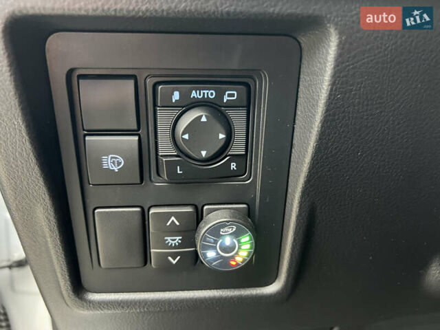 Серый Тойота Ленд Крузер Прадо, объемом двигателя 3.96 л и пробегом 64 тыс. км за 42900 $, фото 12 на Automoto.ua