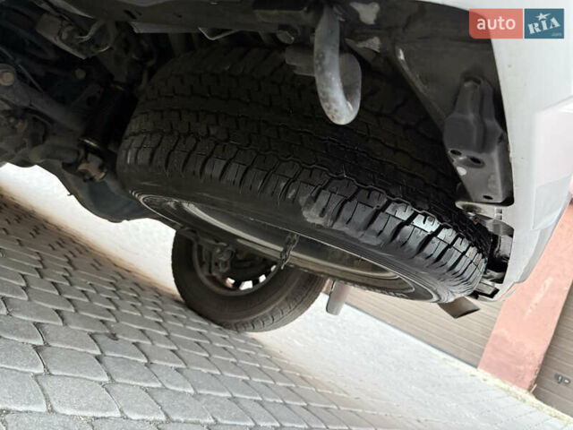 Серый Тойота Ленд Крузер Прадо, объемом двигателя 4 л и пробегом 91 тыс. км за 43500 $, фото 52 на Automoto.ua