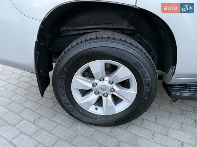 Серый Тойота Ленд Крузер Прадо, объемом двигателя 2.76 л и пробегом 56 тыс. км за 46300 $, фото 25 на Automoto.ua