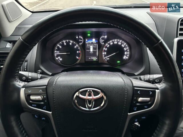 Серый Тойота Ленд Крузер Прадо, объемом двигателя 3.96 л и пробегом 112 тыс. км за 41999 $, фото 46 на Automoto.ua