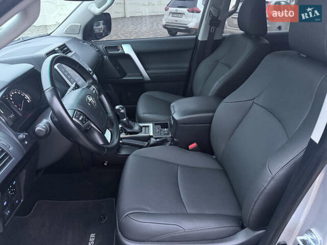 Серый Тойота Ленд Крузер Прадо, объемом двигателя 2.76 л и пробегом 56 тыс. км за 46300 $, фото 31 на Automoto.ua