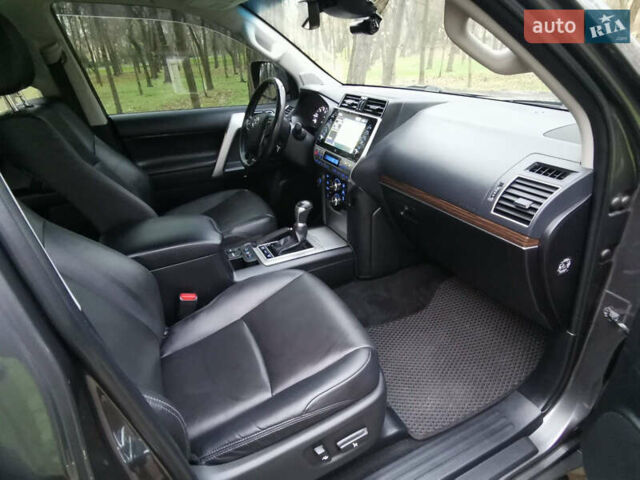 Серый Тойота Ленд Крузер Прадо, объемом двигателя 2.76 л и пробегом 148 тыс. км за 48500 $, фото 14 на Automoto.ua