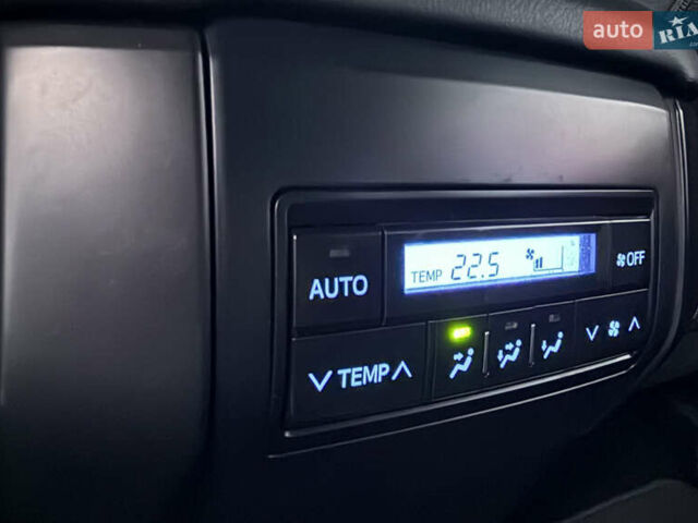 Серый Тойота Ленд Крузер Прадо, объемом двигателя 2.76 л и пробегом 56 тыс. км за 46300 $, фото 22 на Automoto.ua