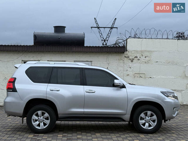 Серый Тойота Ленд Крузер Прадо, объемом двигателя 2.76 л и пробегом 56 тыс. км за 46300 $, фото 14 на Automoto.ua