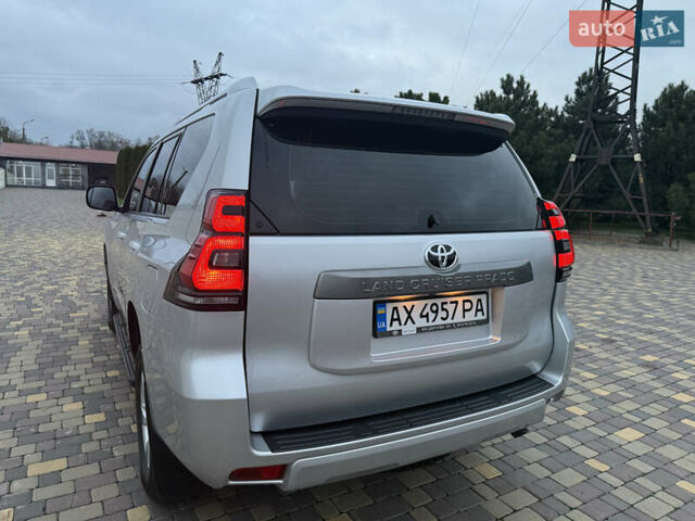 Серый Тойота Ленд Крузер Прадо, объемом двигателя 2.76 л и пробегом 56 тыс. км за 46300 $, фото 48 на Automoto.ua