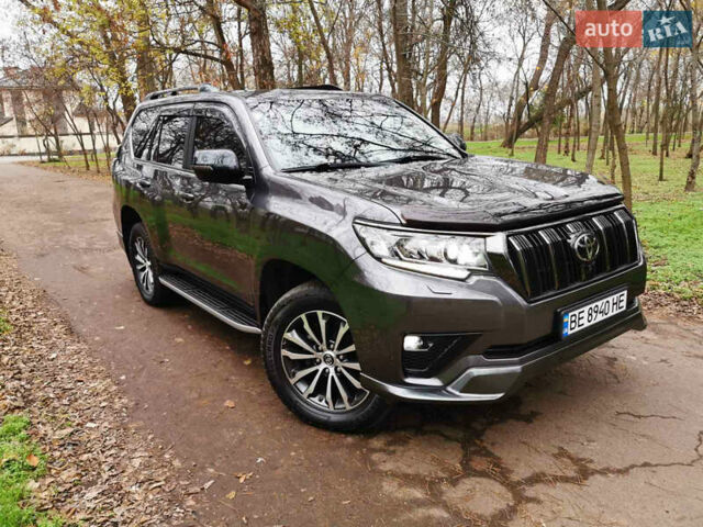 Серый Тойота Ленд Крузер Прадо, объемом двигателя 2.76 л и пробегом 148 тыс. км за 48500 $, фото 3 на Automoto.ua