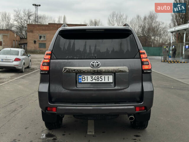 Серый Тойота Ленд Крузер Прадо, объемом двигателя 3.96 л и пробегом 112 тыс. км за 41999 $, фото 32 на Automoto.ua