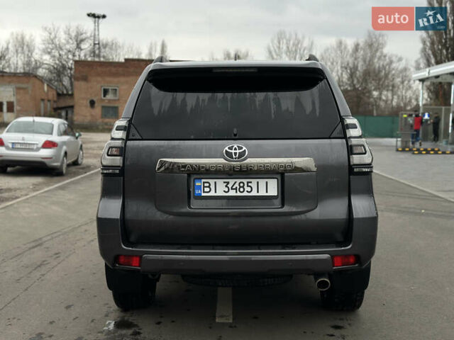 Серый Тойота Ленд Крузер Прадо, объемом двигателя 3.96 л и пробегом 112 тыс. км за 41999 $, фото 21 на Automoto.ua