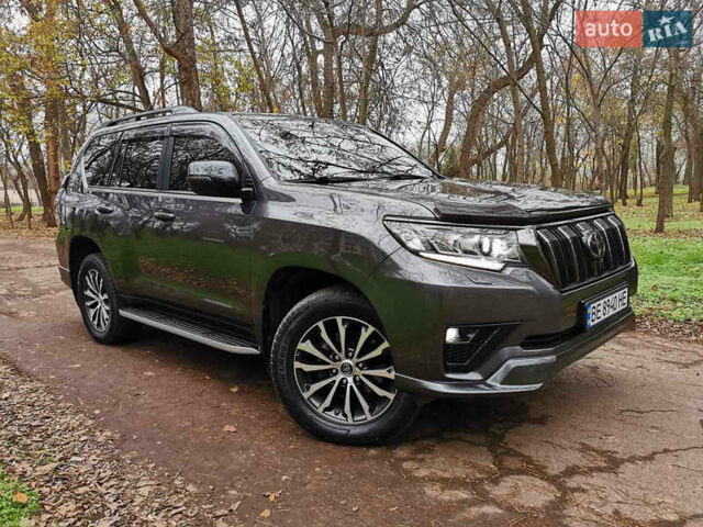 Серый Тойота Ленд Крузер Прадо, объемом двигателя 2.76 л и пробегом 148 тыс. км за 48500 $, фото 2 на Automoto.ua