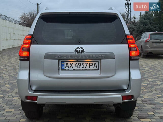 Серый Тойота Ленд Крузер Прадо, объемом двигателя 2.76 л и пробегом 56 тыс. км за 46300 $, фото 19 на Automoto.ua